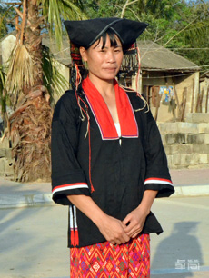 美孚黎服飾定制