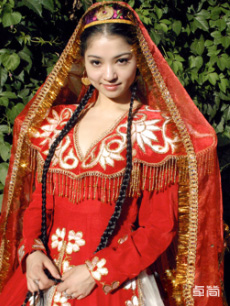 维吾尔族服饰定制