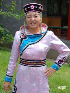 鄂倫春族服飾定制