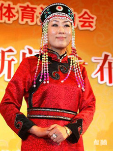 鄂倫春族服飾定制