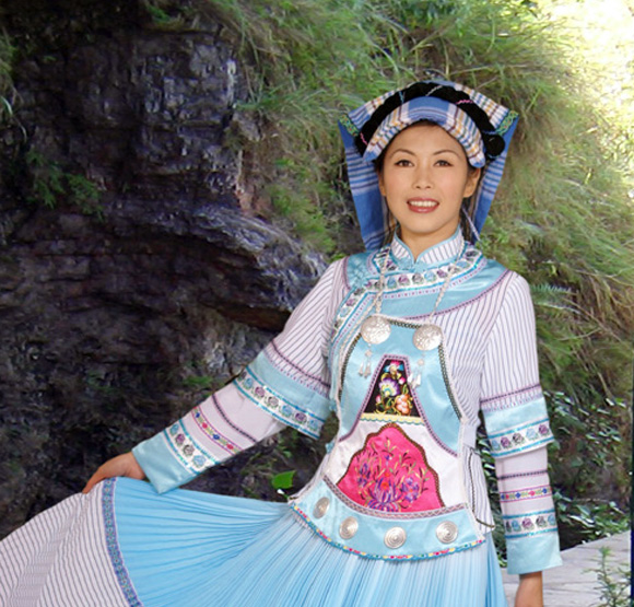 布依族服饰