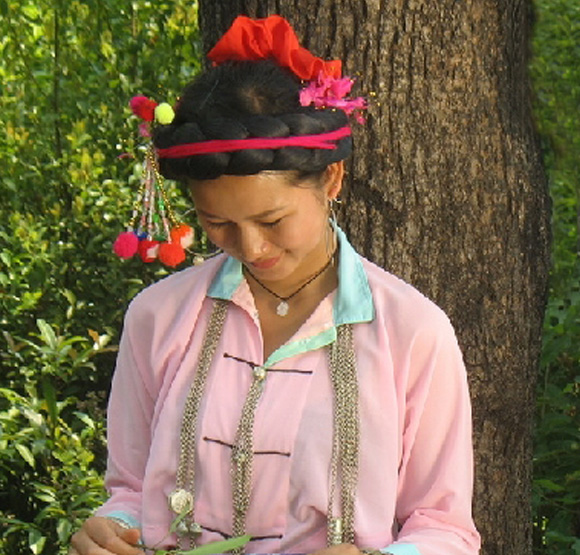 阿昌族服饰