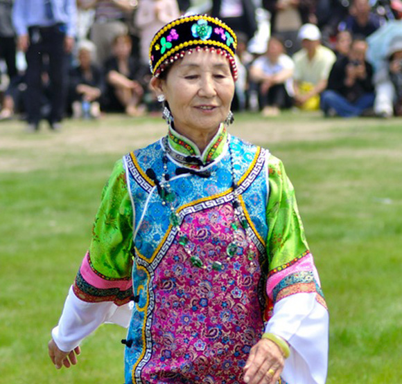 达斡尔族服饰