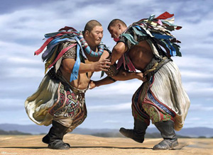 【视频】穷力的蒙古族摔跤