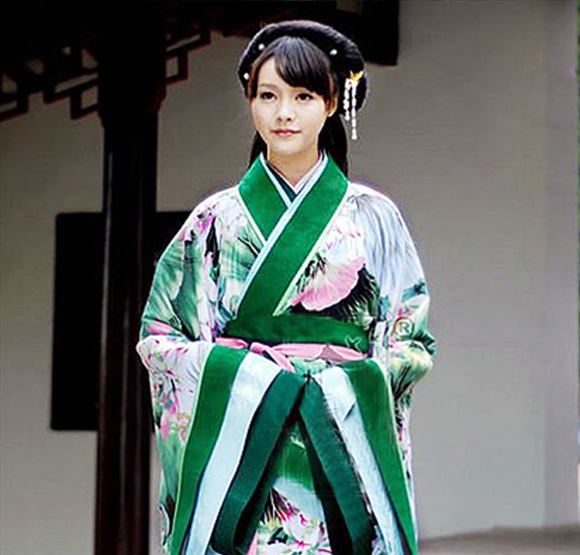 女式短曲裾汉服